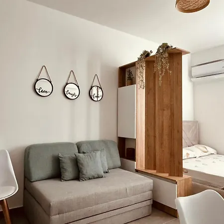 Foleza Apartament-shengjin Апартаменты *