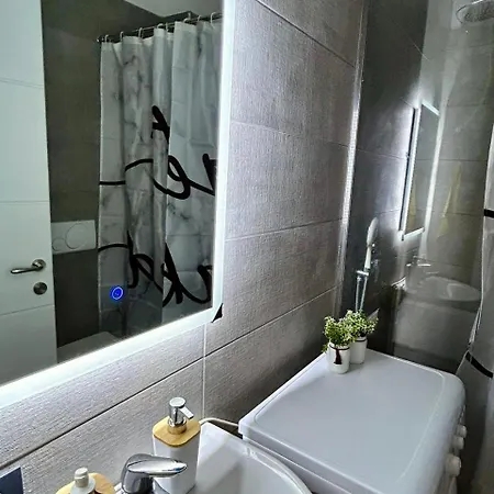 Foleza Apartament-shengjin Апартаменты *